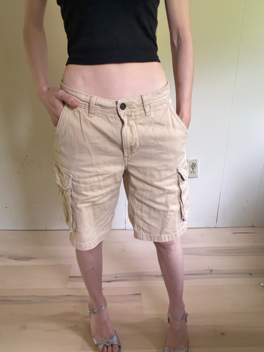 100% cotton tan cargos with pockets